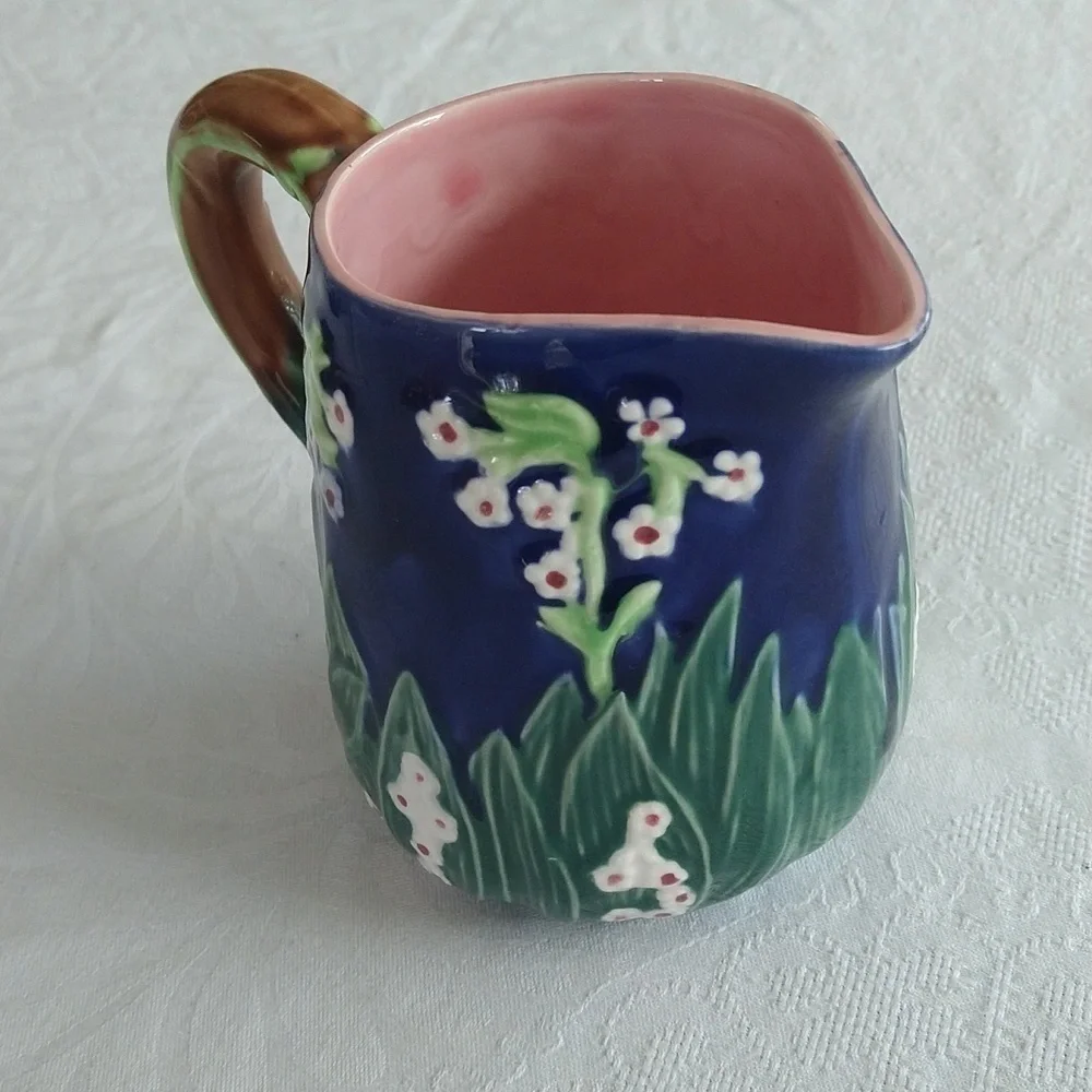 Vintage majolica lily of the valley Navy blue picture French country shabby chic